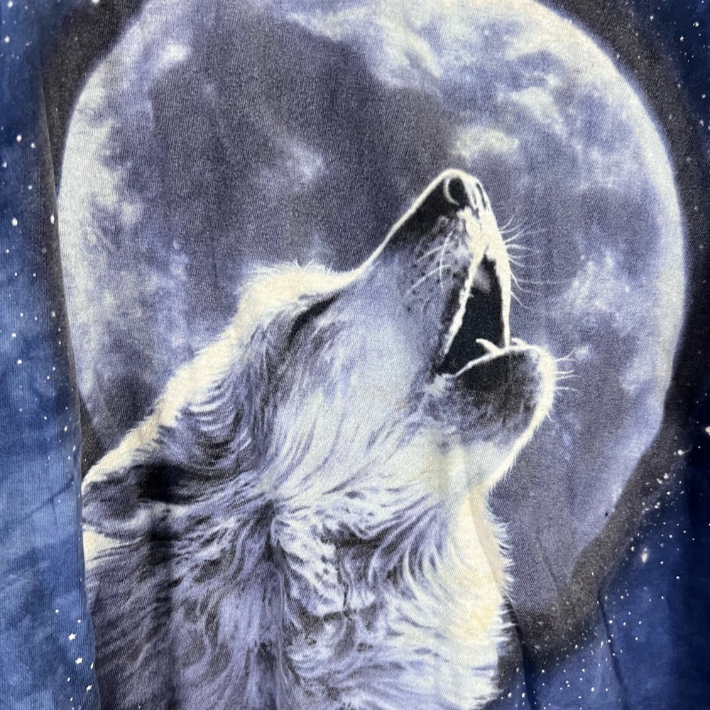The Mountain Wolf Howling at Moon Nature Shirt Size XXXL - Picture 2 of 3